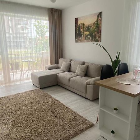 Good Vibes Apartment Орадя Экстерьер фото